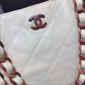 Chanel CC off white vintage quilted caviar tote shoulder bag wooden chain